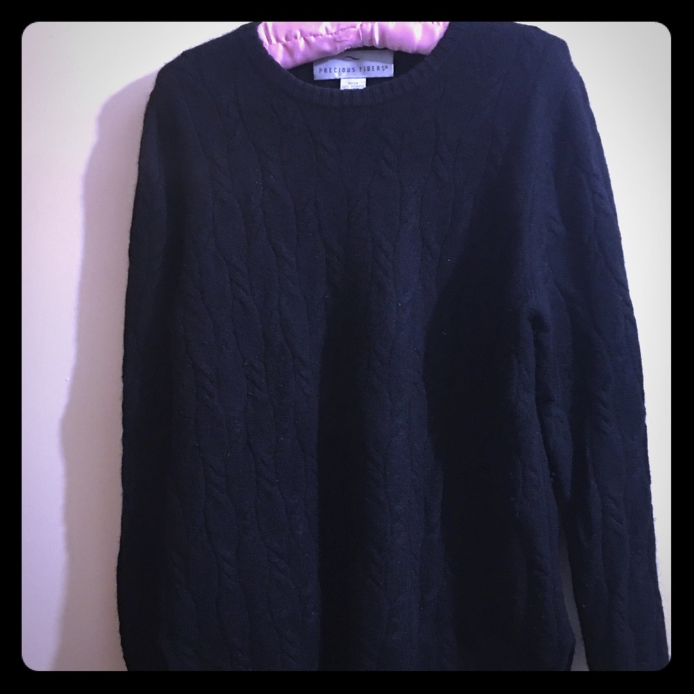 Precious Fibers black cashmere sweater Sz medium
